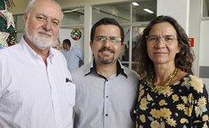 Pró-reitor Pedro Nelson, chefe de gabinete Elias Barbosa e pró-reitora Simoni Meneghetti