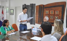 Tiago Soares, do DAP, fez a leitura do Termo de Posse