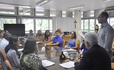 Fred Ebrahim, do Dap, faz a leitura do termo de posse