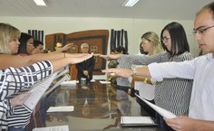Novos servidores prestam o juramento