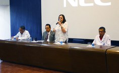 Vice-reitora Rachel Rocha empossou os servdires do HU
