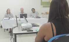 Maria Tereza Salles, Isac Almeida e Djalma Ribeiro questionaram Ruth Rufino se os problemas enfrentados deixaram algo de aprendizado