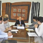 Reitor em exercício dá posse a cinco servidores para Maceió e interior