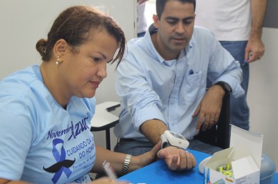 Medição de pressão nas ações do Novembro Azul