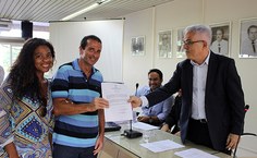 Salvatore Verde [azul] veio da Itália para lecionar em Delmiro Gouveia