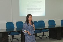 Márcia Rangel, superintendente de Educação a Distância da Ufba, conduziu a palestra de abertura do Fórum