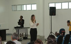 Pró reitora de Gestão de Pessoas, Carolina Abreu