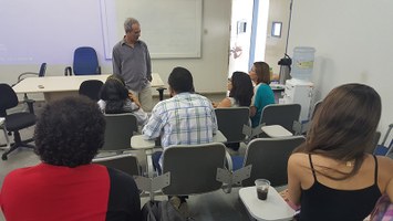 Docentes da Ufal debatem sobre os impactos da crise política na Educação