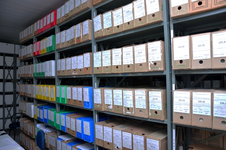 Arquivo Central tem possui pouco menos de 1.500 metros lineares de documentos