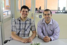 Professores Thyago Tenório e Ig Ibert Bittencourt comemoram a participação no concurso da SBC