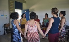 Meditação e alongamento foram atividades trabalhadas durante o curso