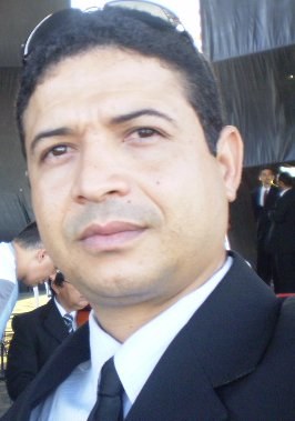 Professor da Escola Técnica de Artes, Nilton Souza