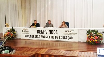 Professor Luis Paulo Mercado (à esquerda) durante o evento | nothing