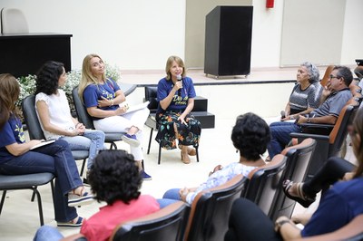 Reitora Valéria Correia participou de roda de conversa. Foto: Renner Boldrino