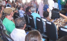 Projeto Acolher realizou ação para pacientes enquanto aguardavam atendimento