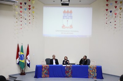 Fórum foi realizado no auditório da Reitoria. Foto: Renner Boldrino