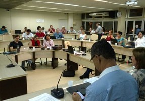 Membros do Consuni debatem cotas para pós-graduação entre outros temas