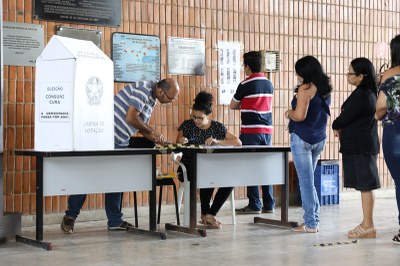 Eleições do Consuni e Cura movimentam o prédio da Reitoria. Fotos: Renner Boldrino