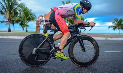 Fernando enfrenta uma maratona de 3 horas de treinos diariamente