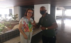 Wellington Pereira fez questão de deixar com Aurinete a marca forte da Ufal