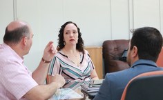 Professora Elaine Pimentel, diretora da Faculdade de Direito, também participou da reunião