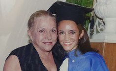 Professora Célia Campos e a então estudante Viviane Sá