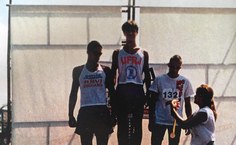 Professor Krerley Oliveira competindo pela equipe de triathlon da UFRJ