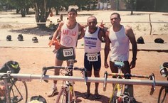 Professor Krerley Oliveira competindo pela equipe de triathlon da UFRJ. Foto: Arquivo pessoal