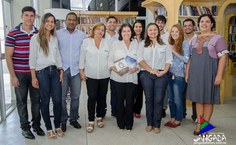 Diva e seus colegas e amigos de trabalho na Edufal