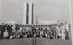 AVelar_no_Congresso_-_o_clipe_é_para_apontar_quem_é_ele