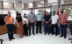 Arnóbio Cavalcanti e parte da equipe de gestão do reitor Josealdo Tonholo