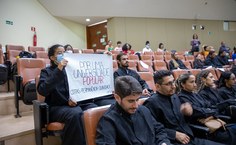 Representaçao estudantil na cerimônia de posse dos novos conselheiros