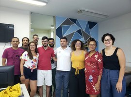 Proest capacita bolsistas para atender estudantes com deficiência visual