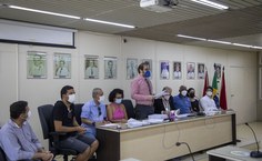 Bruno Morais, diretor do DAP fez a leitura da lista dos novos servidores