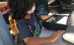 Crianças também conheceram o trabalho das Expedições e receberam materiais didáticos. Foto: Hanna Costa