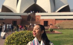 Professora da Ufal durante peregrinação na Índia