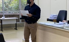 Momento da leitura do Código de Ética