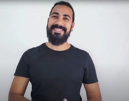 Servidor da Ufal elabora guia e minicurso sobre Noções de Libras