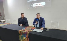 pró-reitor Eduardo José Cezari, da Universidade Federal do Tocantins, e o professor Jerônimo Tybusch