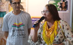 Professor Ivam e uma das autoras Ana Cláudia Laurindo