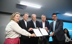 Secretária Tereza Nelma, ministro André de Paula, reitor Josealdo Tonholo, vice-governador Ronaldo Lessa e o secretário da Ressocialização e Inclusão Social, Diogo Teixeira
