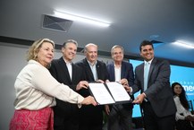 Secretária Tereza Nelma, ministro André de Paula, reitor Josealdo Tonholo, vice-governador Ronaldo Lessa e o secretário da Ressocialização e Inclusão Social, Diogo Teixeira