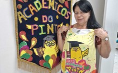 Servidora Luzia, do DAP, confirmando presença no Bloco Acadêmicos do Pinto