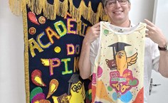 Professora Elder, do ICS, confirmando presença no Bloco Acadêmicos do Pinto