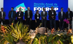 Professora Iraildes Assunção, durante abertura da reunião do Foprop Nordeste em Maceió, em setembro de 2023