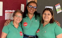 Manja com os colegas de trabalho da Foufal