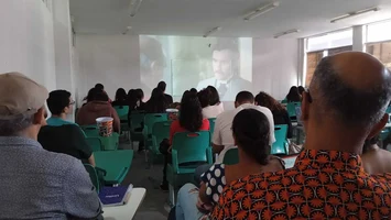 Diretor português premiado realiza exibição de filme para estudantes na Ufal