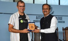 Krerley Oliveira ministrou curso, palestras e alinhou futuras parcerias com instituições internacionais