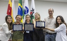 Professora Juliana Theodoro é vencedora do primeiro Prêmio Elas na Matemática