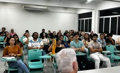 Carlos Pereira fez palestra no ICS